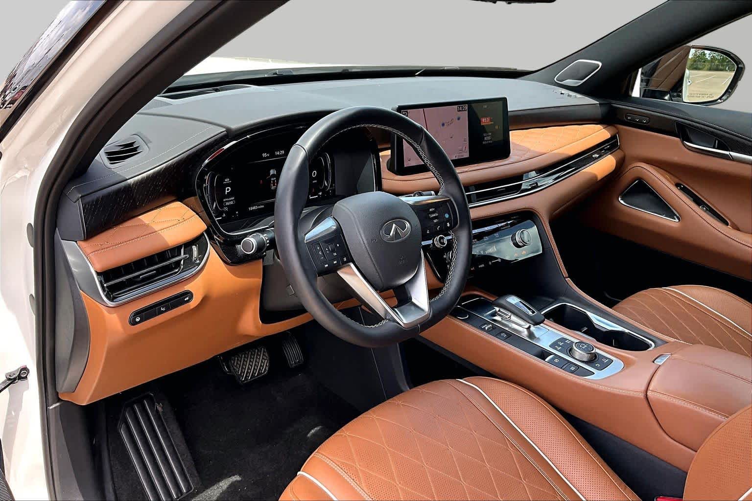2025 INFINITI QX60 AUTOGRAPH Majestic White/Black Obsidian at AutoNation USA Katy