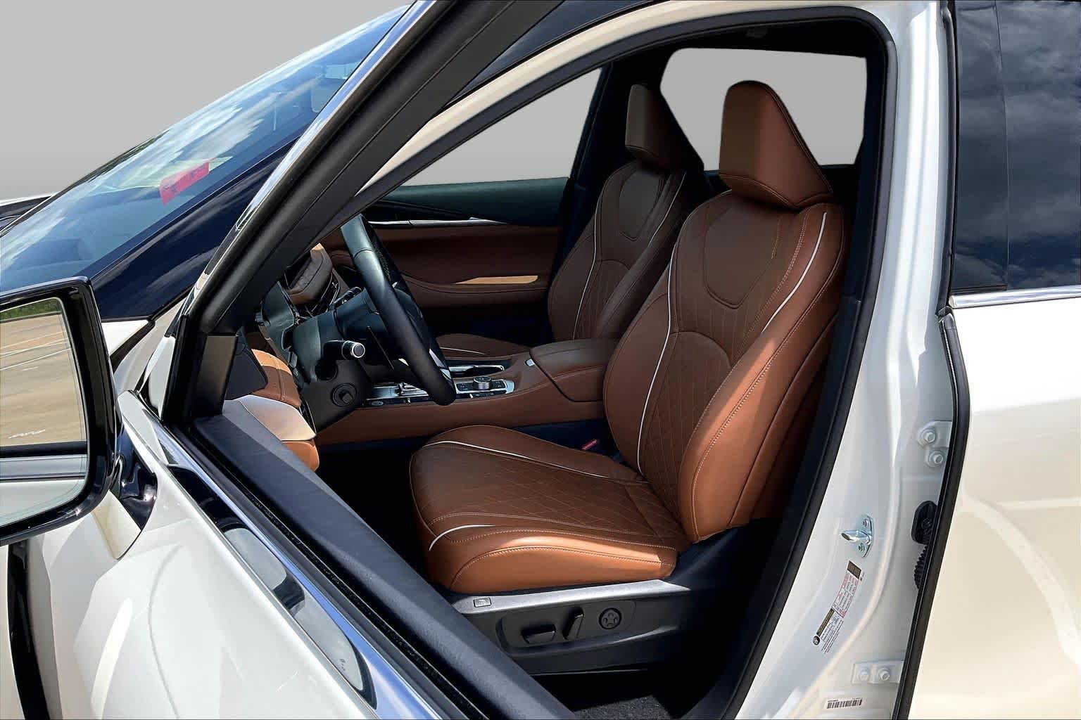 2025 INFINITI QX60 AUTOGRAPH Majestic White/Black Obsidian at AutoNation USA Katy