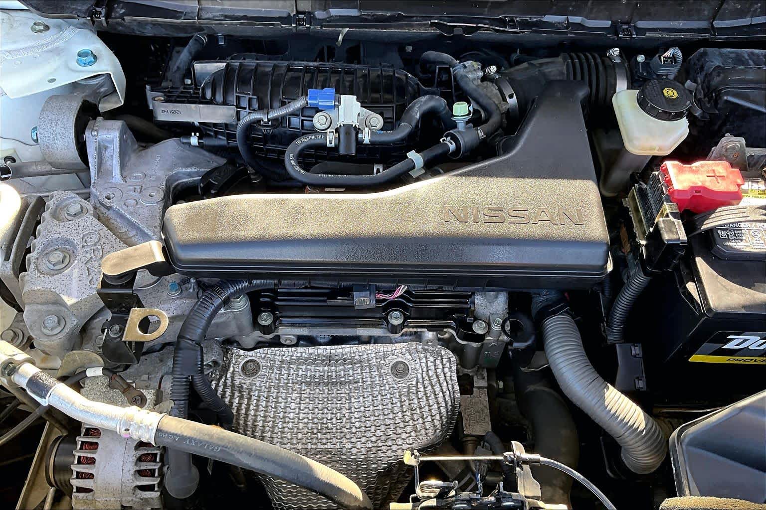 2015 Nissan Rogue SL Pearl White at Sterling McCall Nissan