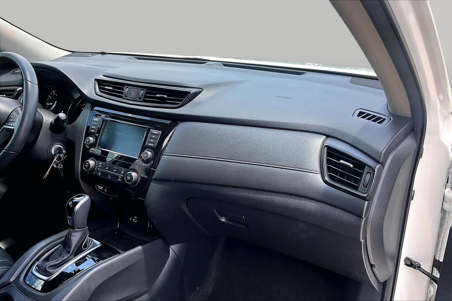 2020 Nissan Rogue S Glacier White at Sterling McCall Nissan