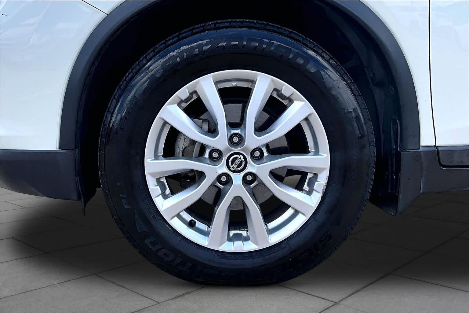 2020 Nissan Rogue S Glacier White at Sterling McCall Nissan