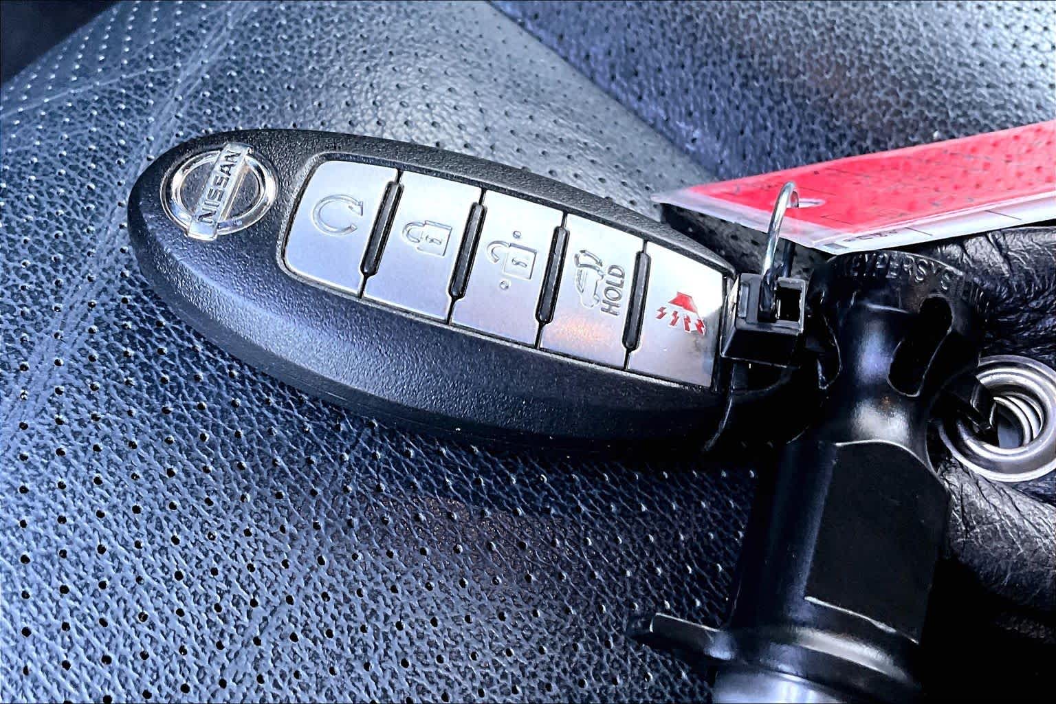 2018 Nissan Murano Platinum Pearl White at Texan GMC Buick