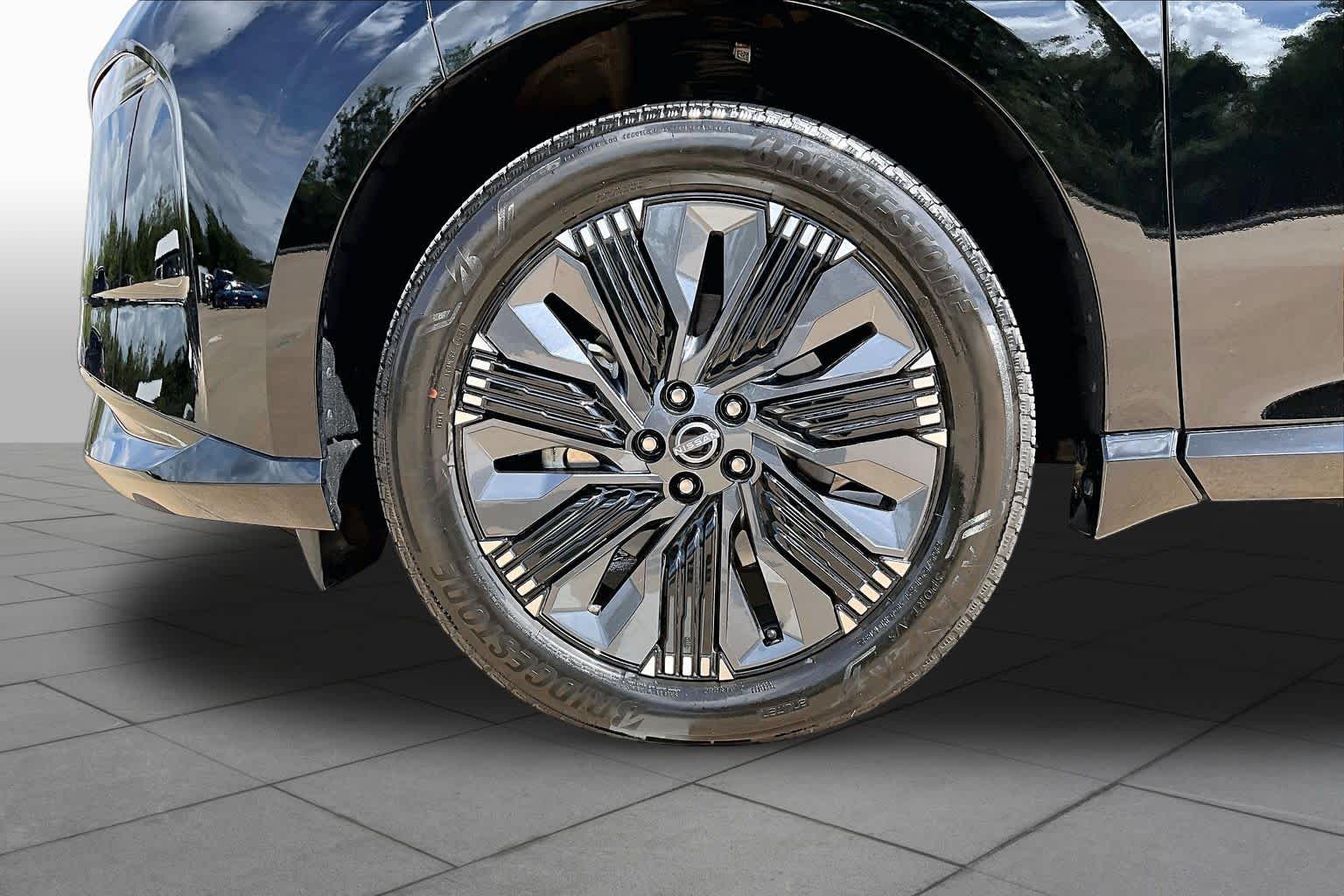 2025 Nissan Murano photo 11 of 37