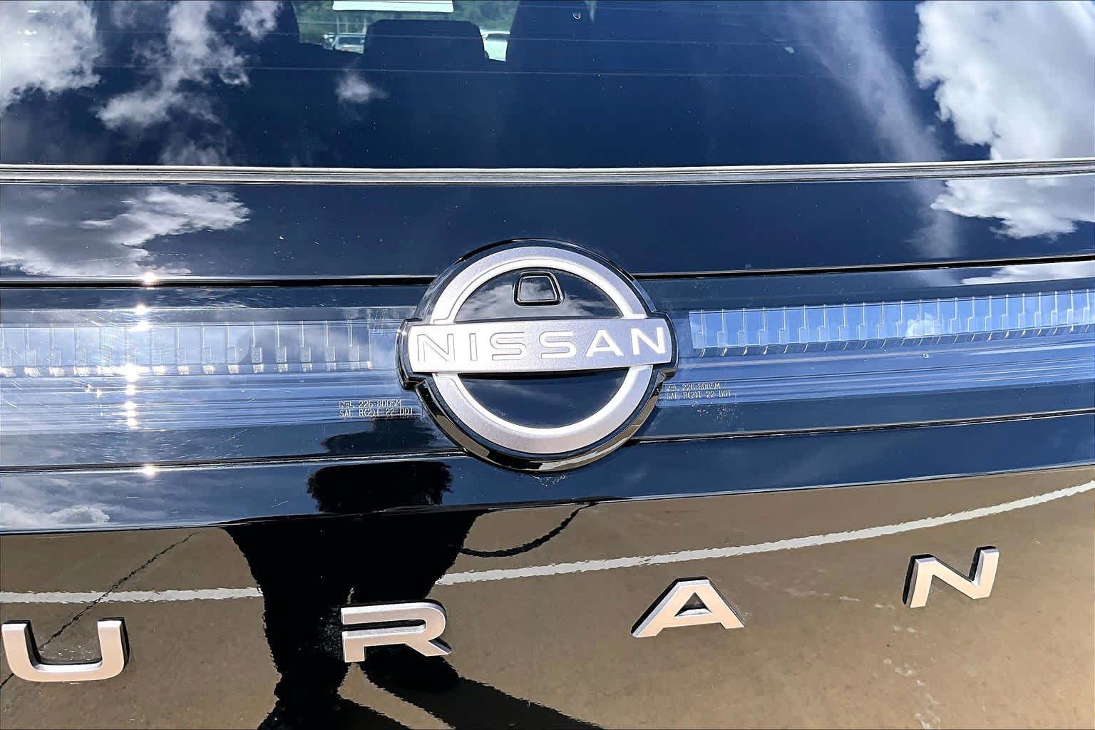 2025 Nissan Murano photo 31 of 37