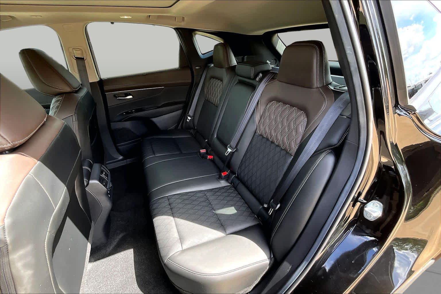 2025 Nissan Murano photo 21 of 37