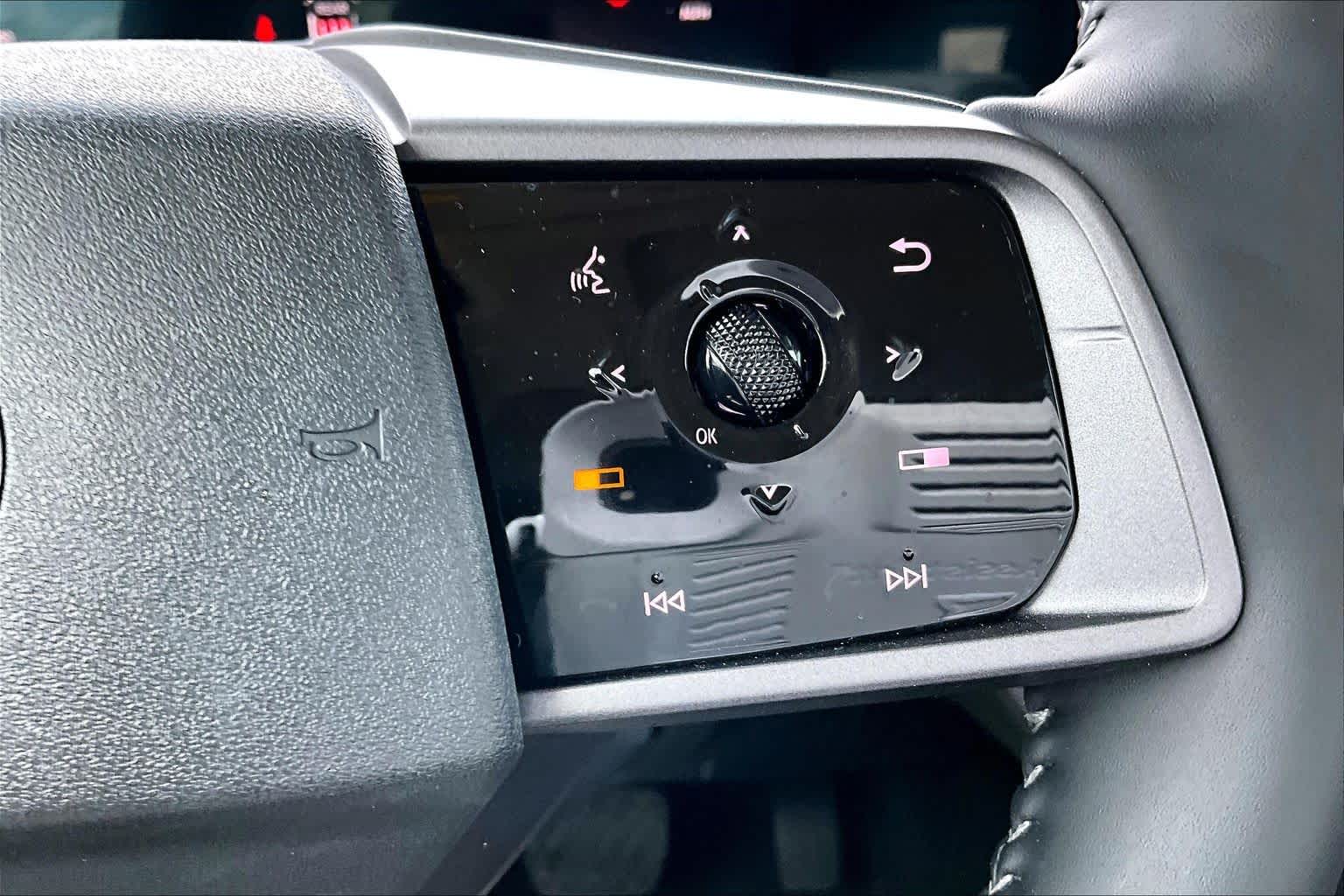 2025 Nissan Murano photo 25 of 37