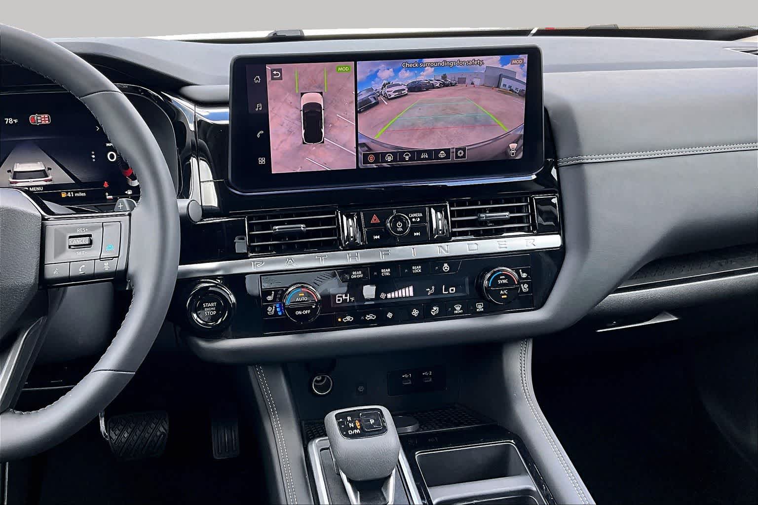 2026 Nissan Pathfinder Platinum Everest White Pearl Tricoat/Super Black at Group 1 Toyota Southwest