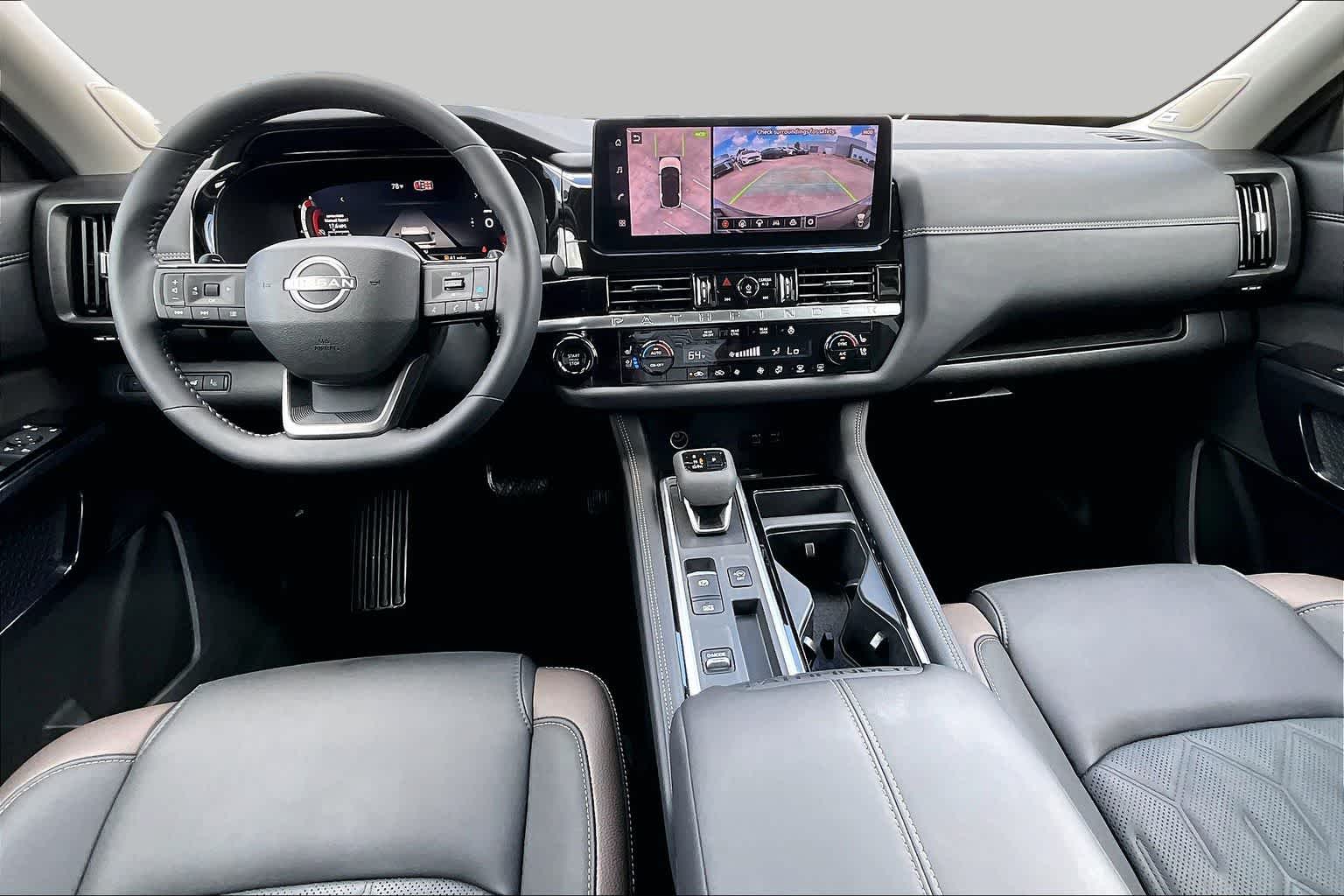 2026 Nissan Pathfinder Platinum Everest White Pearl Tricoat/Super Black at Group 1 Toyota Southwest