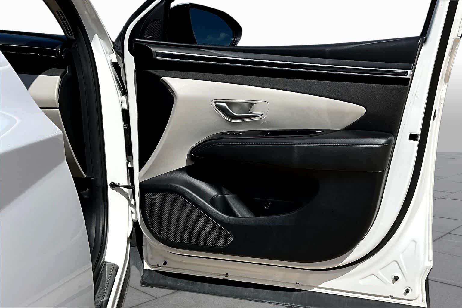 2024 Hyundai Tucson Limited White Pearl at Texan GMC Buick