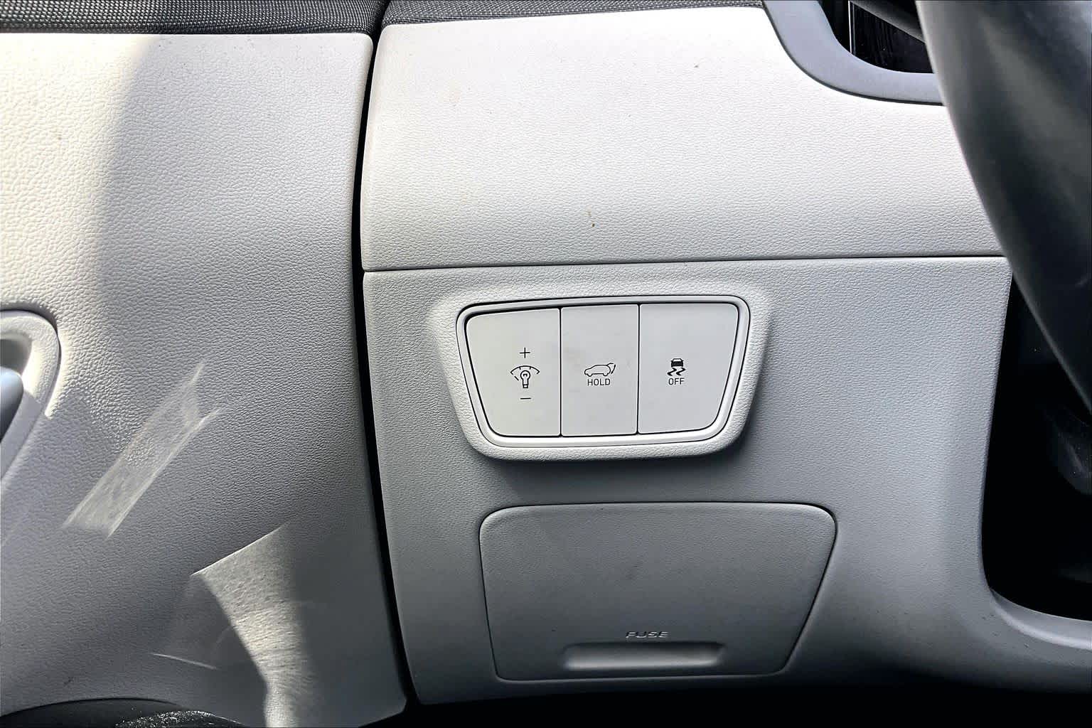 2022 Hyundai Tucson SEL Portofino Gray at HGreg Houston