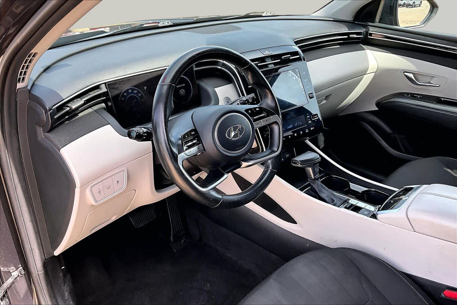 2022 Hyundai Tucson SEL Portofino Gray at HGreg Houston