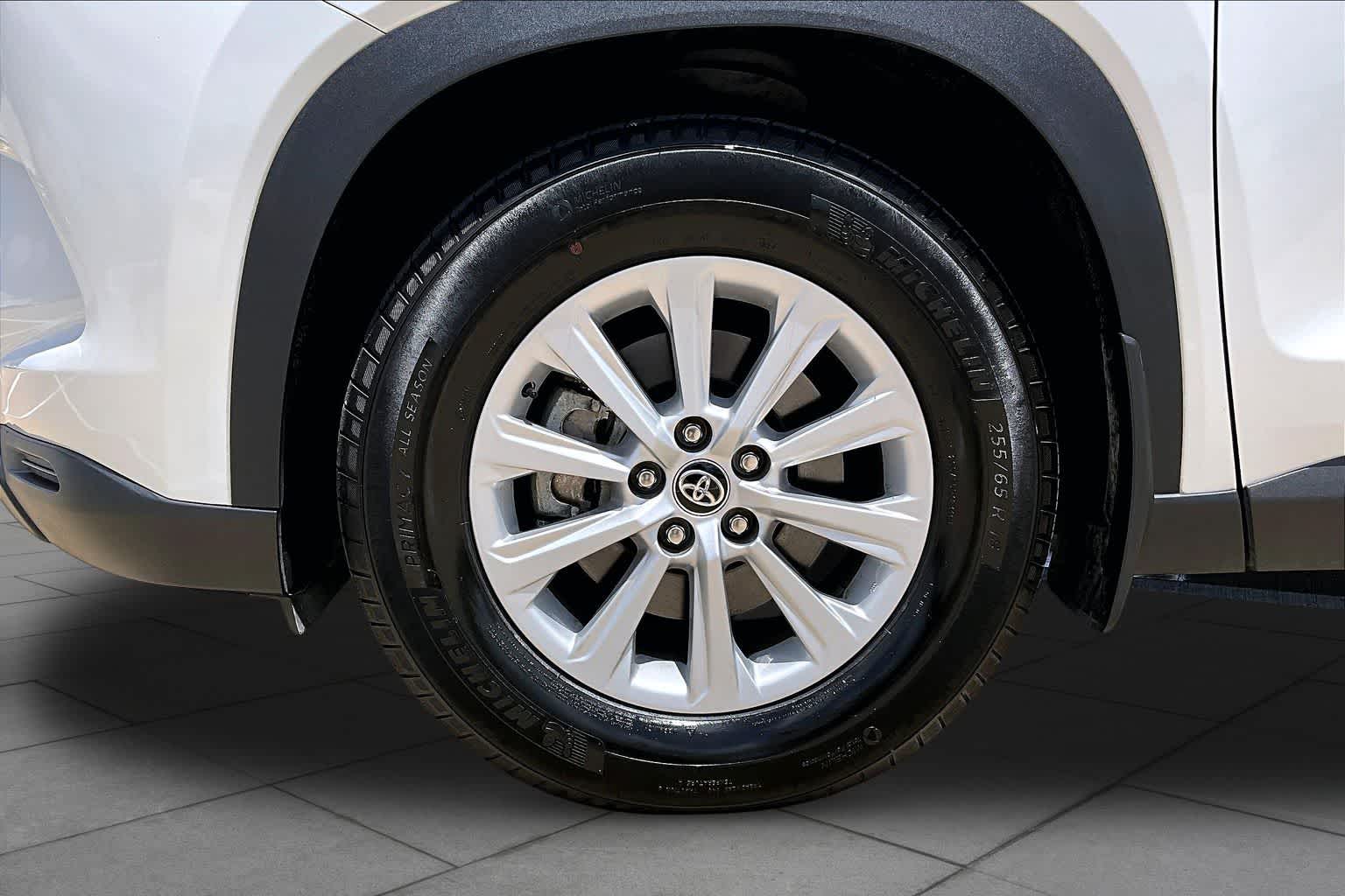 2024 Toyota Grand Highlander XLE Wind Chill Pearl at Lexus Southwest Houston