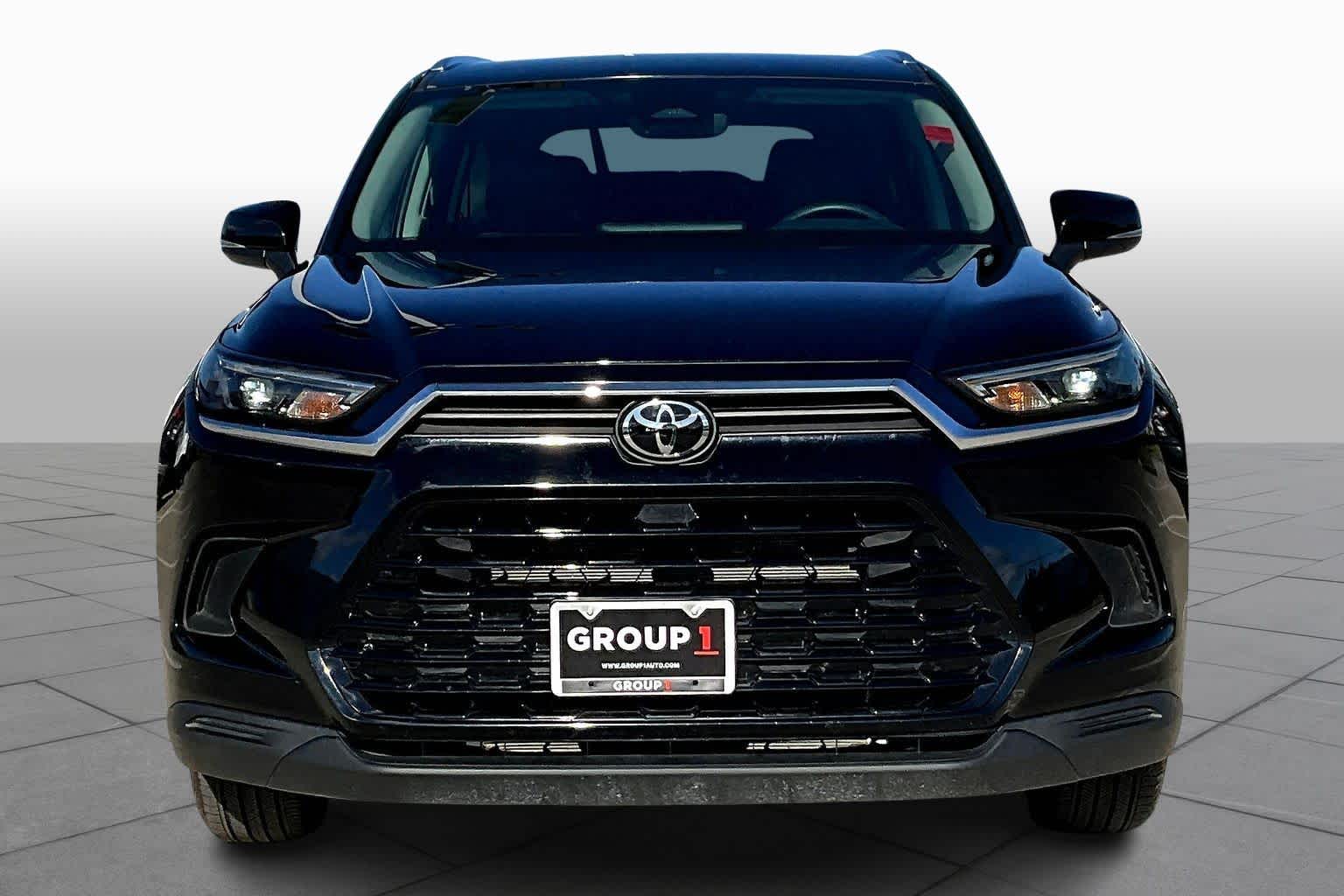 2025 Toyota Grand Highlander XLE - 2