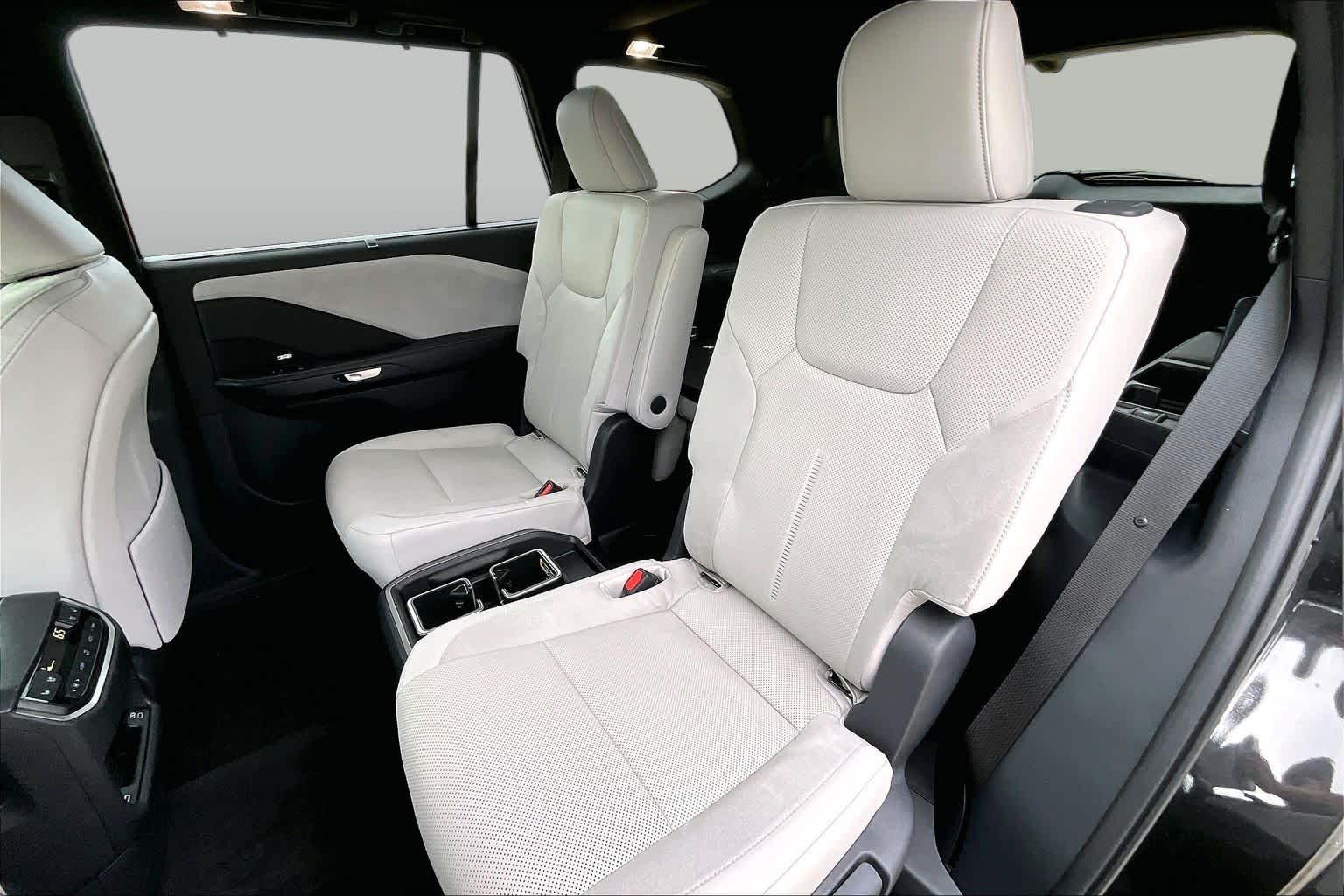 2026 Lexus TX 350 photo 21 of 37