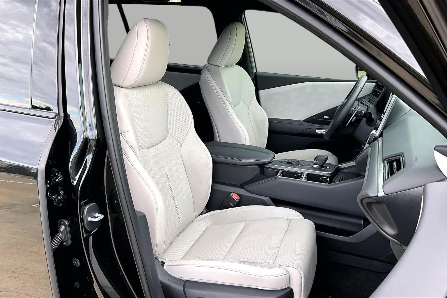 2026 Lexus TX 350 photo 9 of 37