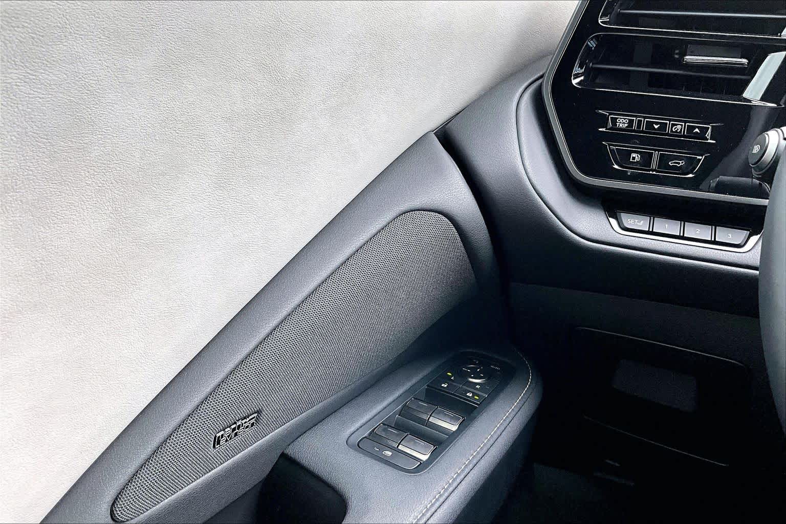 2026 Lexus TX 350 photo 36 of 37
