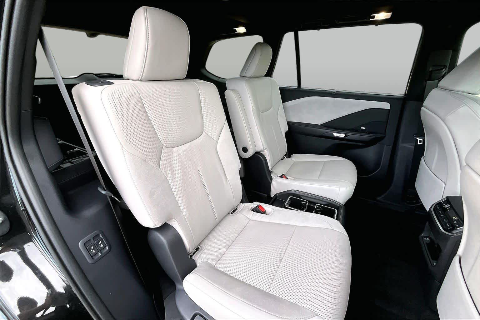 2026 Lexus TX 350 photo 20 of 37