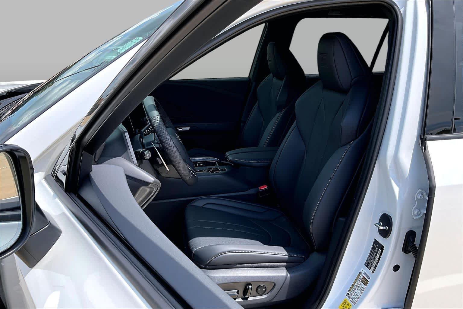 2026 Lexus TX 500h F SPORT Performance Premium - 8