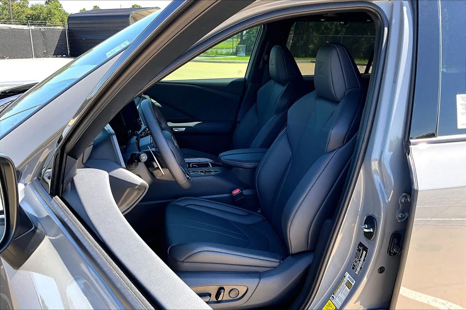 2026 Lexus TX 500h F SPORT Performance Premium - 8