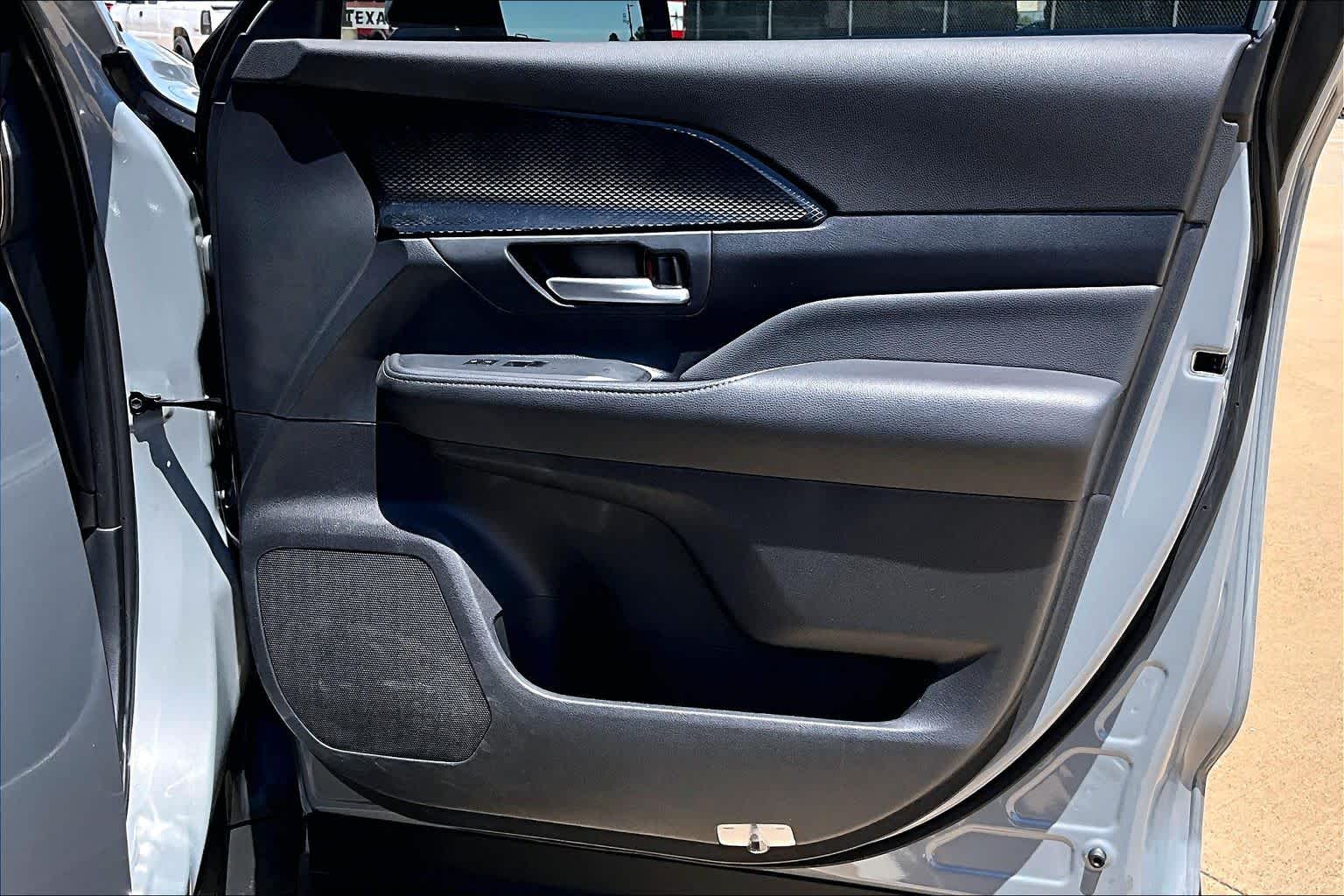 2026 Toyota Grand Highlander Hybrid MAX Platinum Cement at Group 1 Toyota Southwest