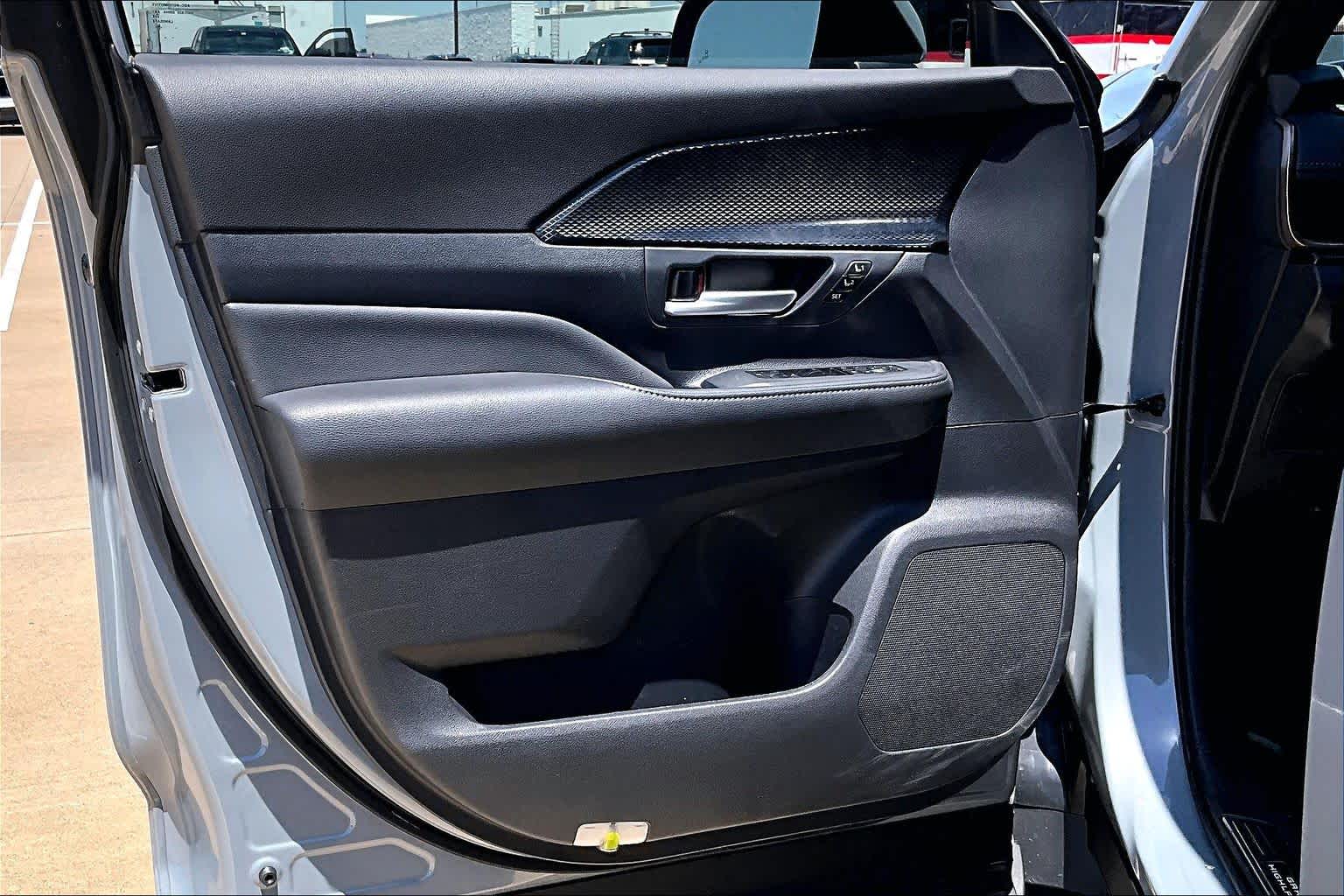 2026 Toyota Grand Highlander Hybrid MAX Platinum Cement at Group 1 Toyota Southwest