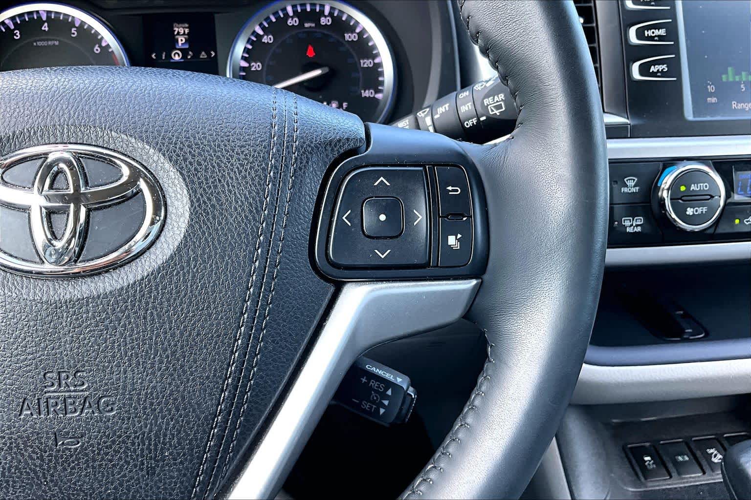 2016 Toyota Highlander XLE Silver Sky Metallic at AutoNation Toyota Gulf Fwy