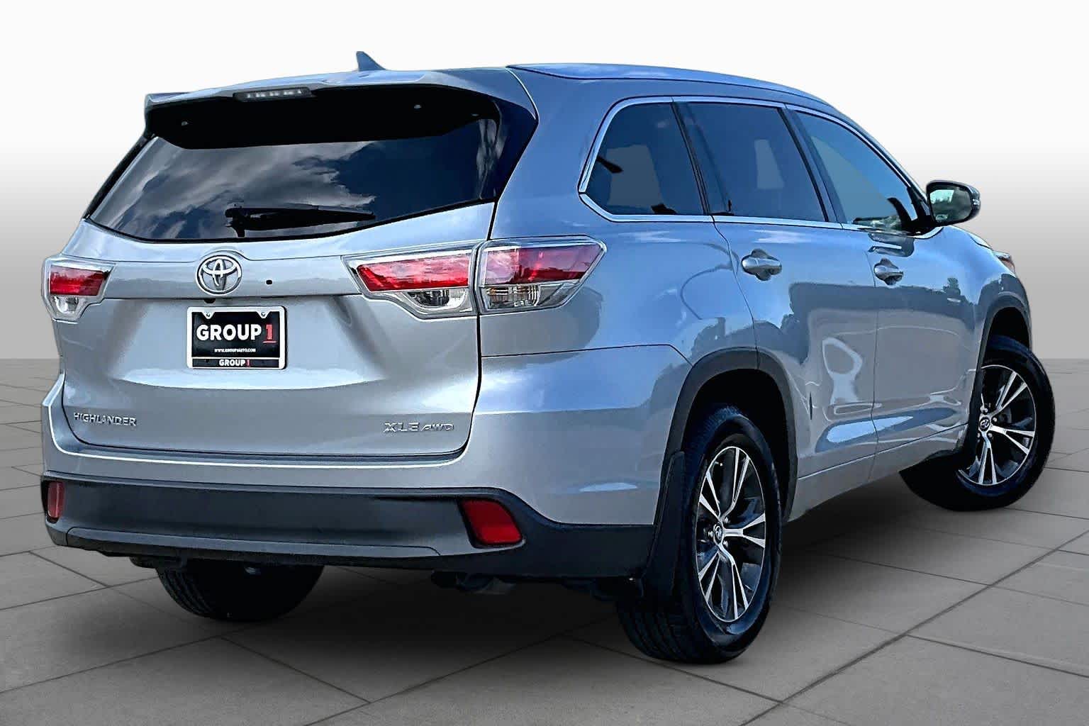 2016 Toyota Highlander XLE Silver Sky Metallic at AutoNation Toyota Gulf Fwy