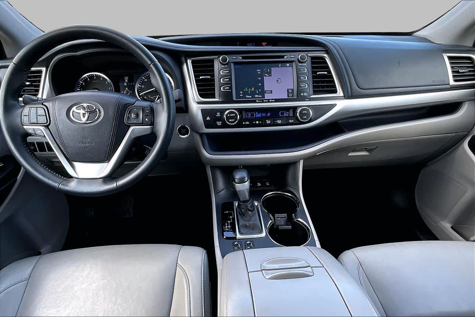 2016 Toyota Highlander XLE Silver Sky Metallic at AutoNation Toyota Gulf Fwy