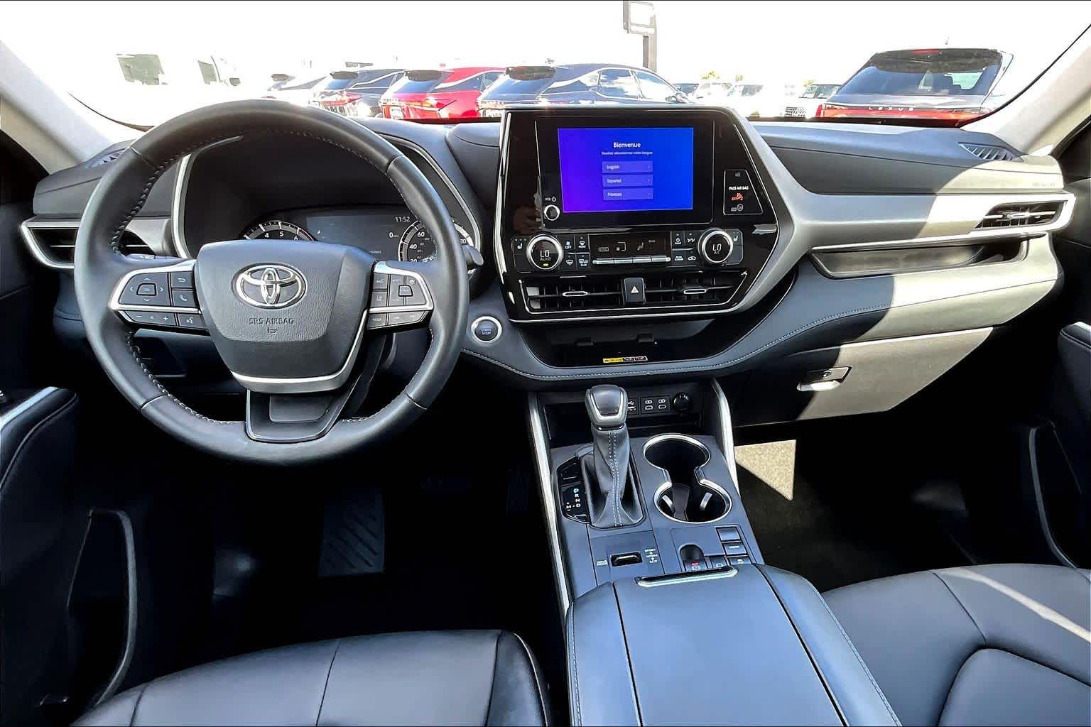 2025 Toyota Highlander XLE Magnetic Gray Metallic at AutoNation Toyota Gulf Fwy