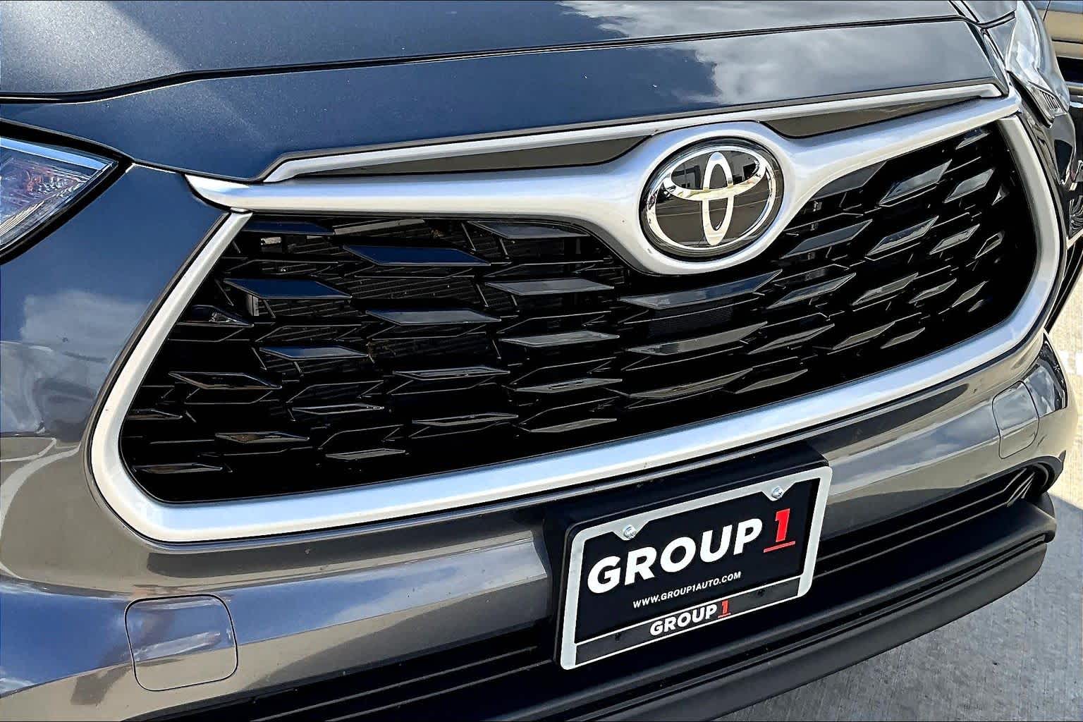 2025 Toyota Highlander XLE Magnetic Gray Metallic at AutoNation Toyota Gulf Fwy