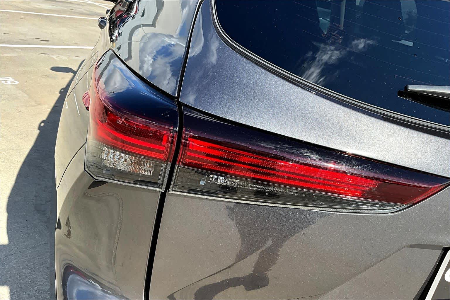 2025 Toyota Highlander XLE Magnetic Gray Metallic at AutoNation Toyota Gulf Fwy