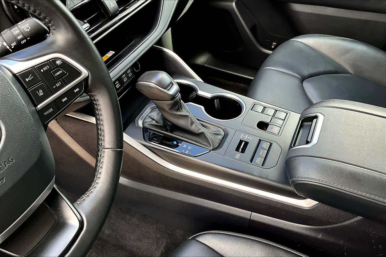 2024 Toyota Highlander XLE Blueprint at AutoNation Toyota Gulf Fwy