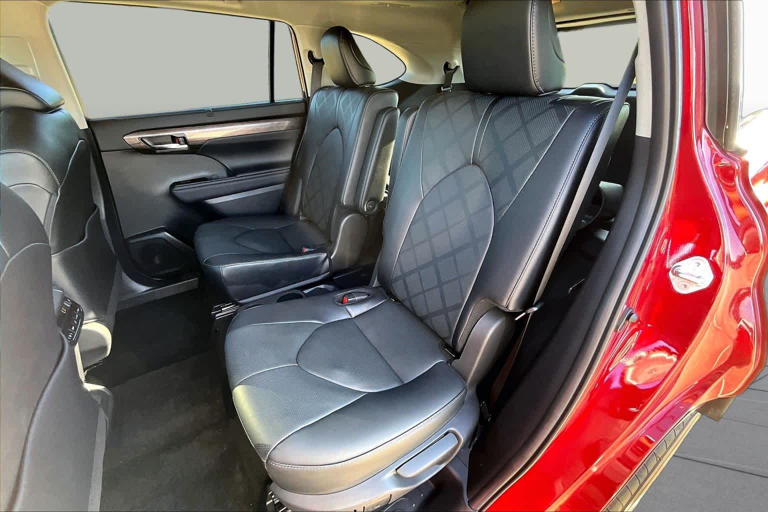2024 Toyota Highlander Platinum Ruby Flare Pearl at Lexus of Clear Lake