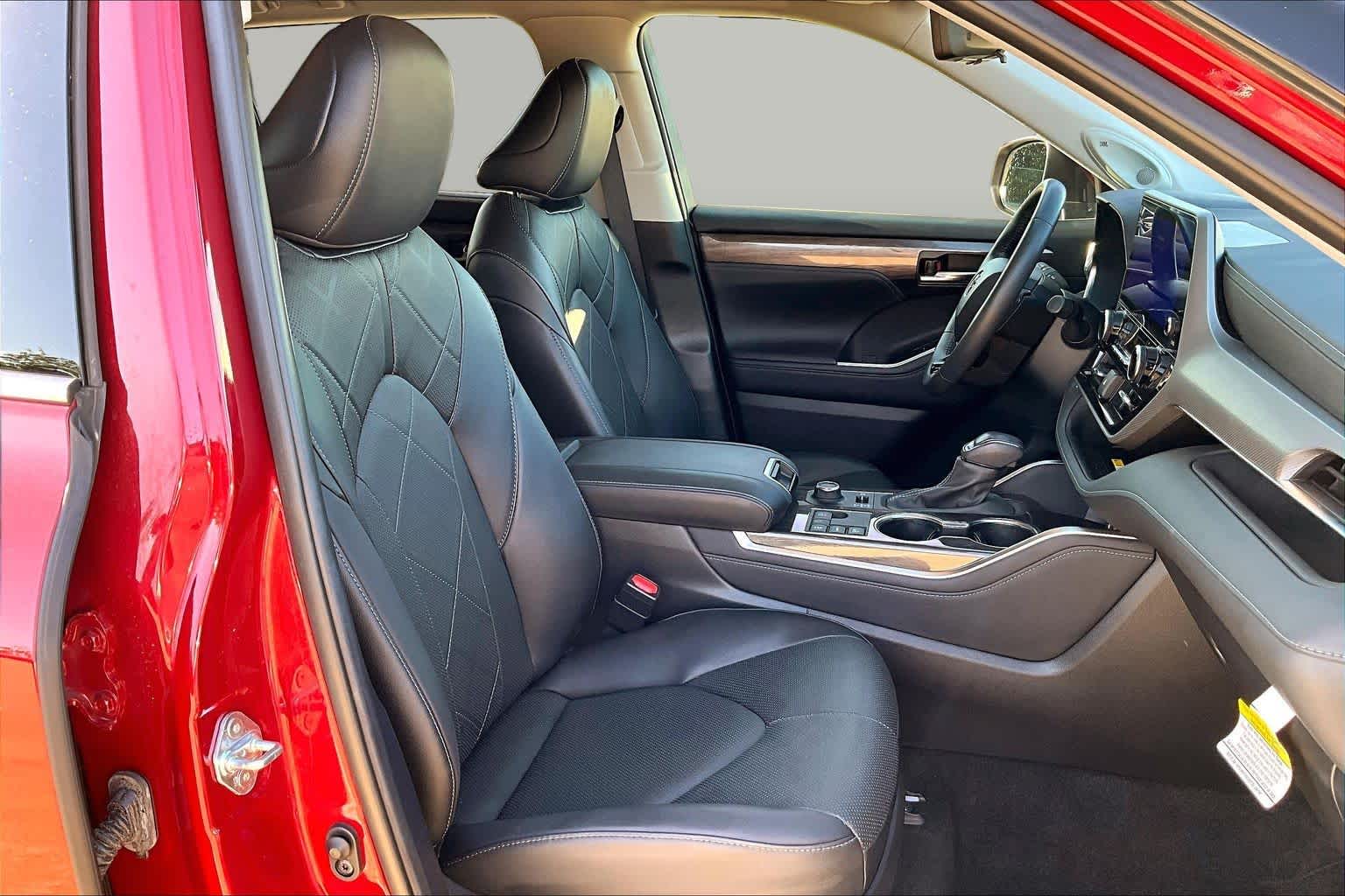 2024 Toyota Highlander Platinum Ruby Flare Pearl at Lexus of Clear Lake