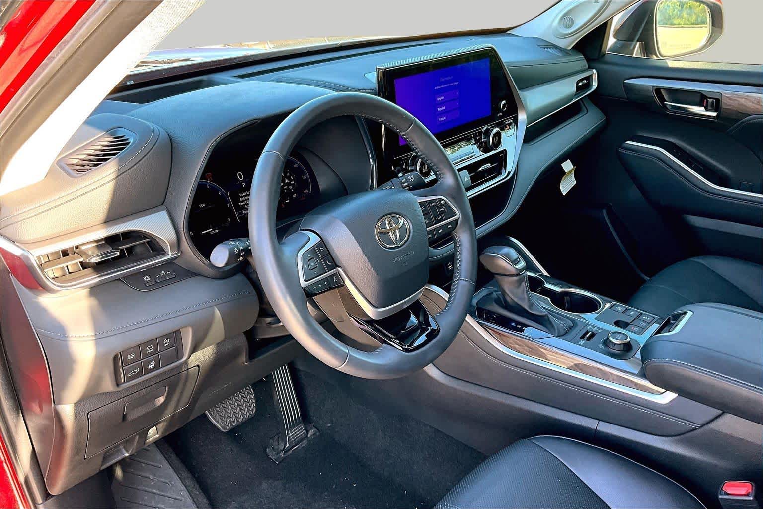 2024 Toyota Highlander Platinum Ruby Flare Pearl at Lexus of Clear Lake