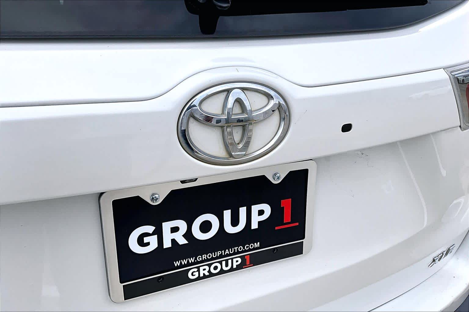 2015 Toyota Highlander XLE Blizzard Pearl at AutoNation USA Katy