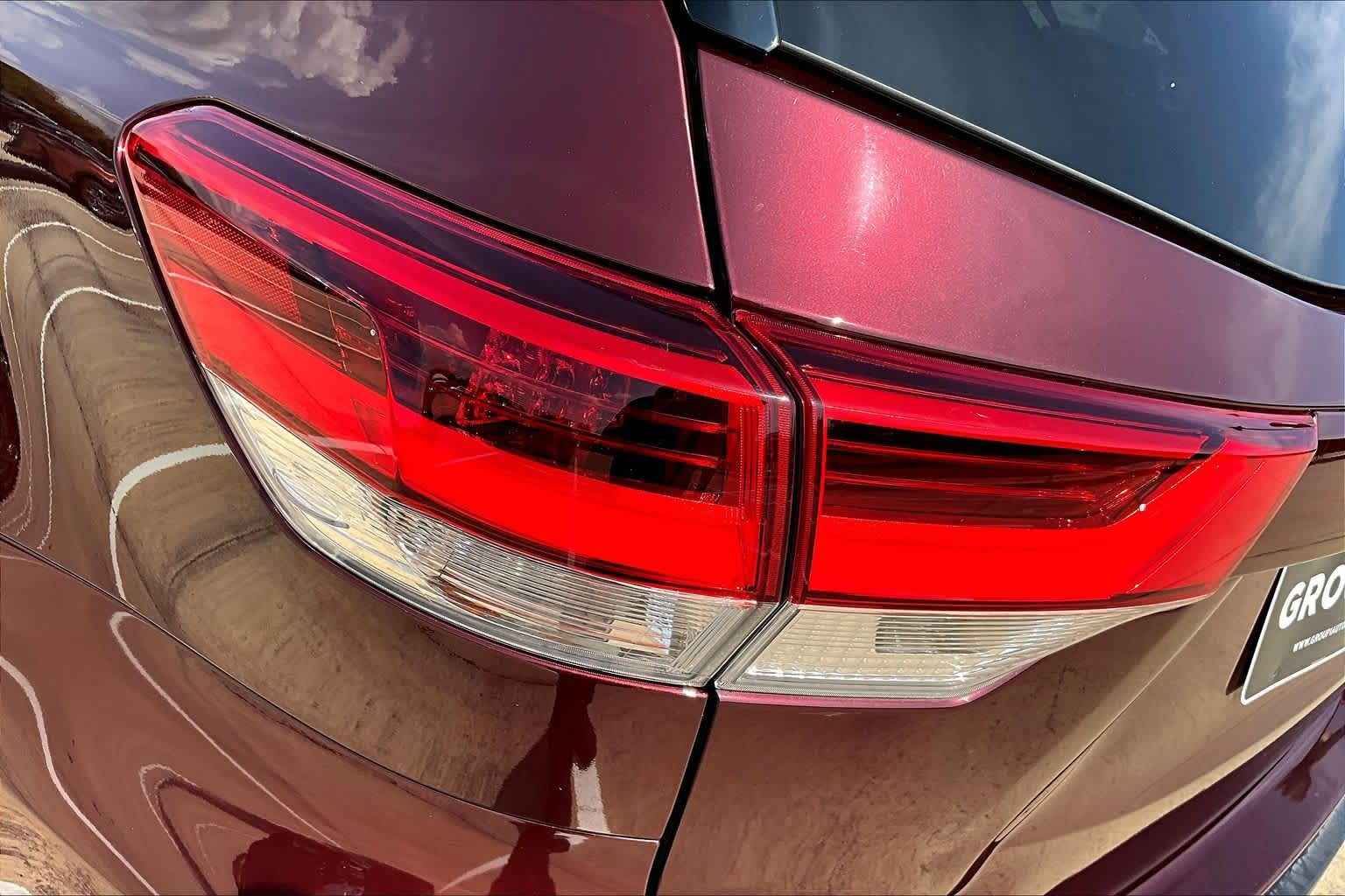 2018 Toyota Highlander XLE Ooh La La Rouge Mica at Sterling McCall Lexus of Clear Lake