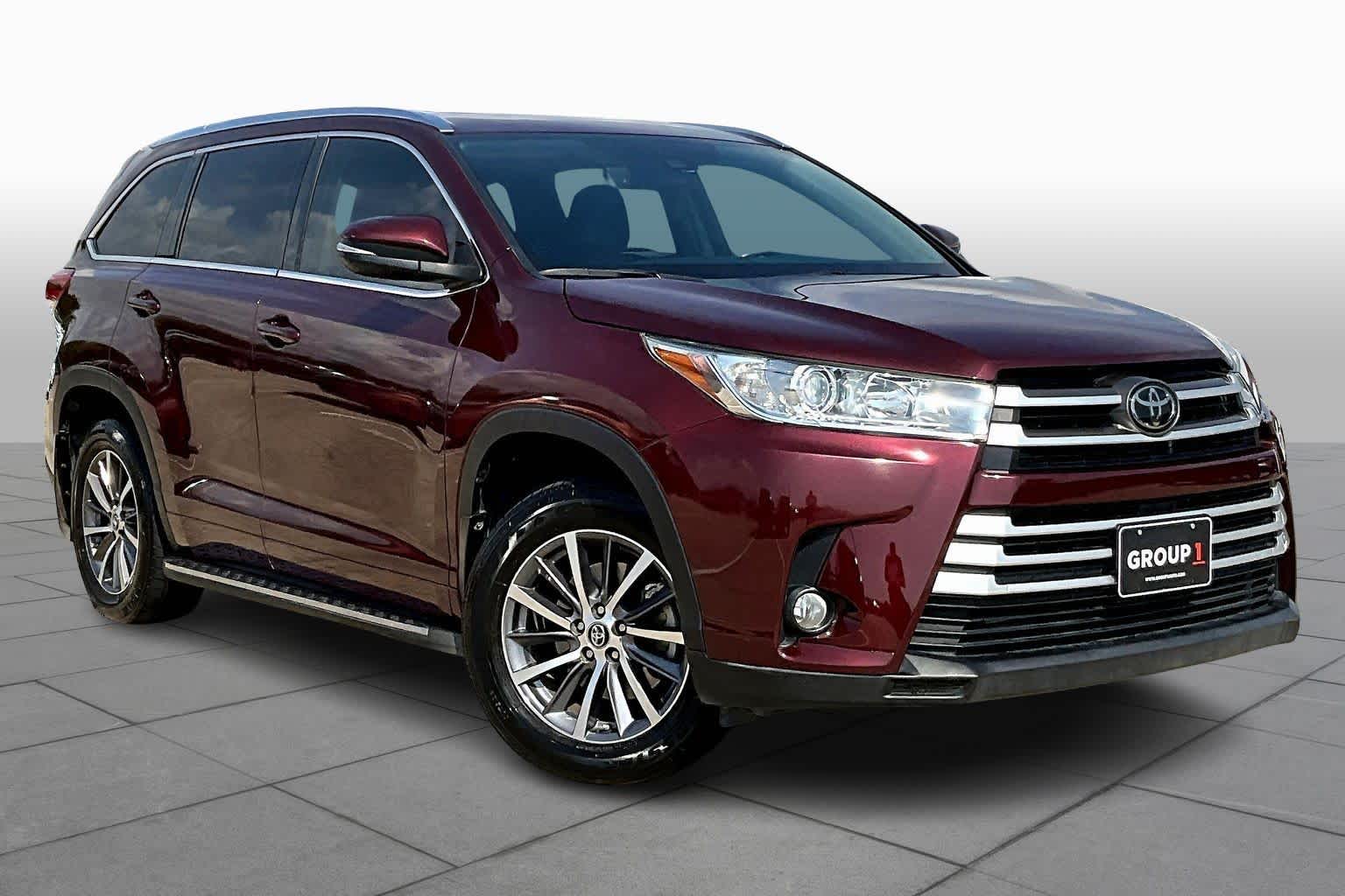 2018 Toyota Highlander XLE Ooh La La Rouge Mica at Sterling McCall Lexus of Clear Lake