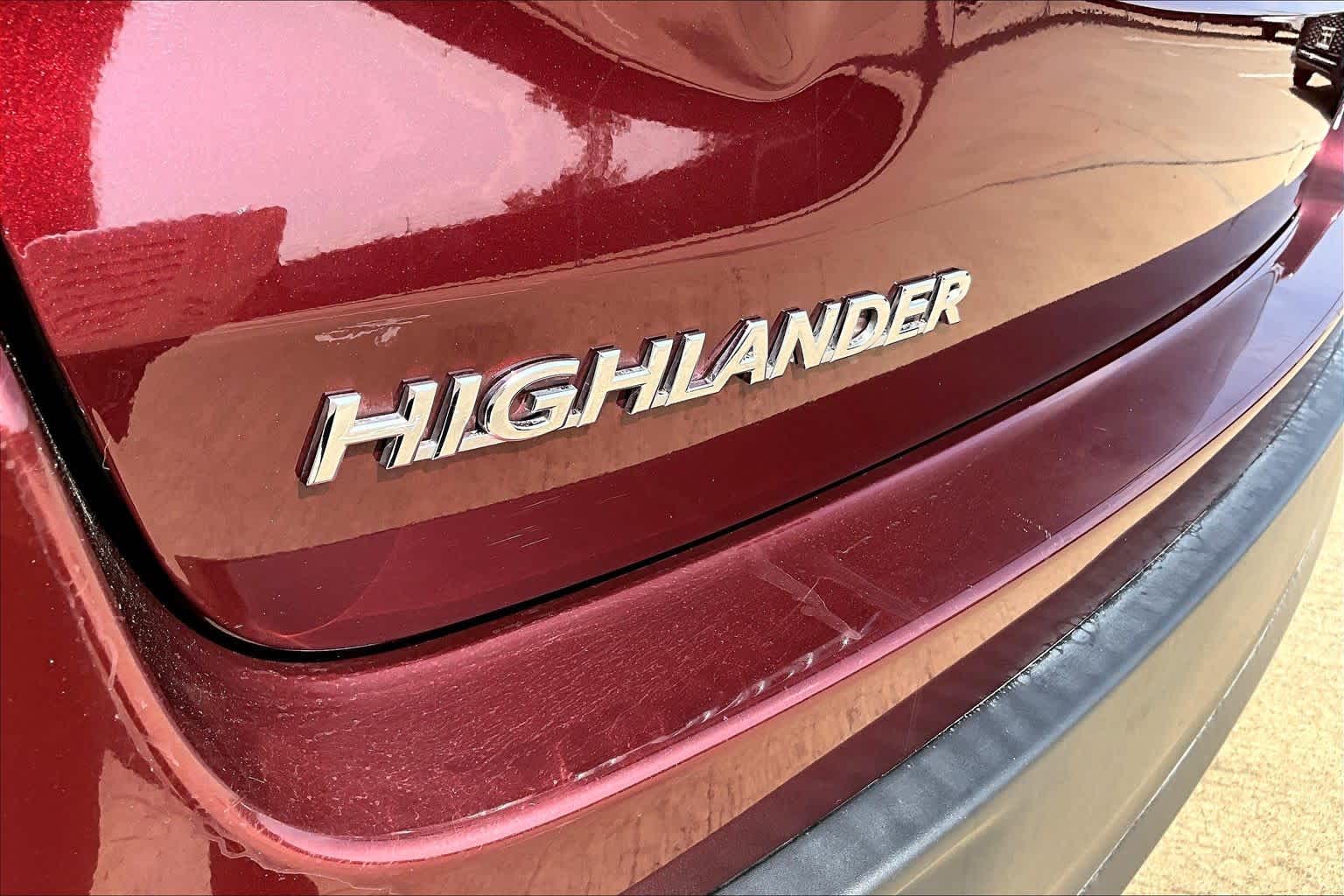 2018 Toyota Highlander XLE Ooh La La Rouge Mica at Sterling McCall Lexus of Clear Lake