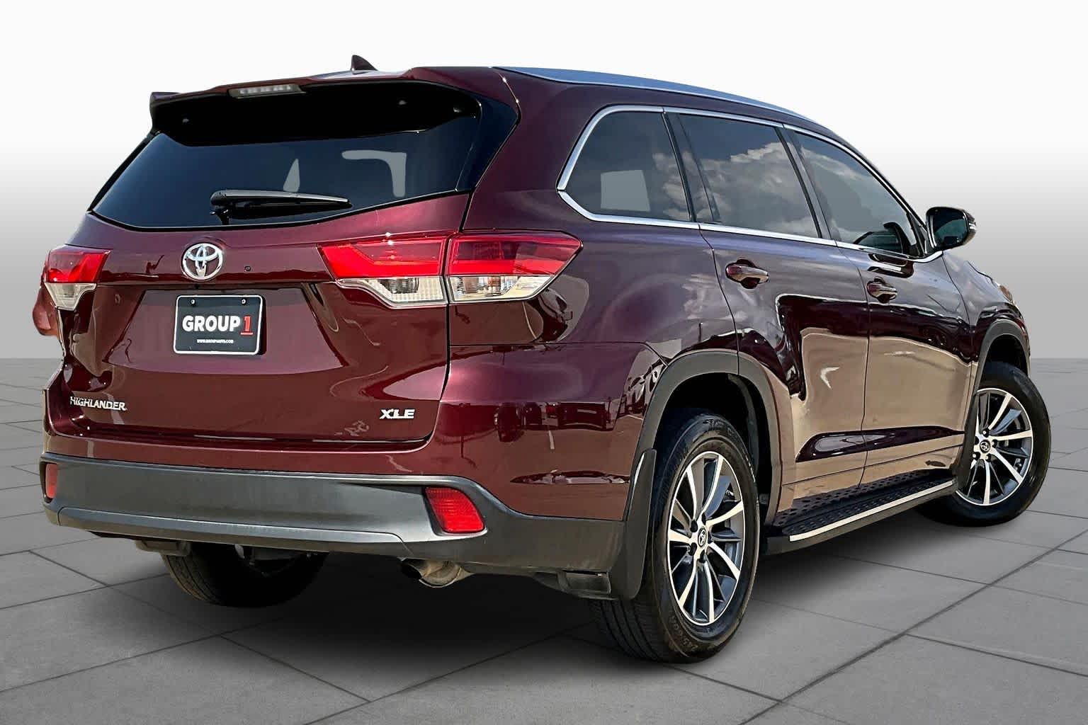 2018 Toyota Highlander XLE Ooh La La Rouge Mica at Sterling McCall Lexus of Clear Lake