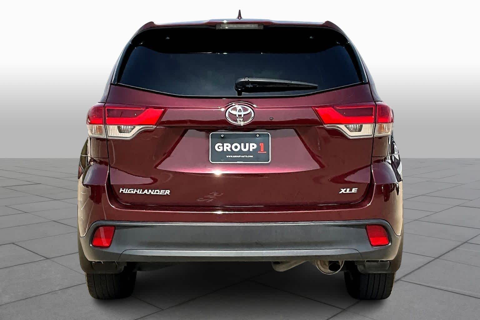 2018 Toyota Highlander XLE Ooh La La Rouge Mica at Sterling McCall Lexus of Clear Lake