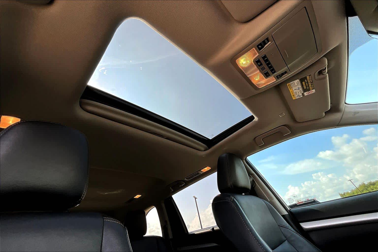 2018 Toyota Highlander XLE Ooh La La Rouge Mica at Sterling McCall Lexus of Clear Lake