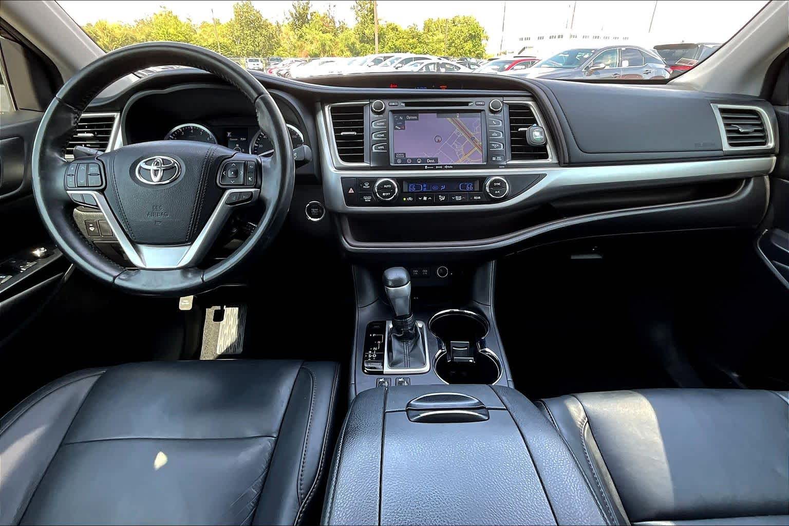 2018 Toyota Highlander XLE Ooh La La Rouge Mica at Sterling McCall Lexus of Clear Lake