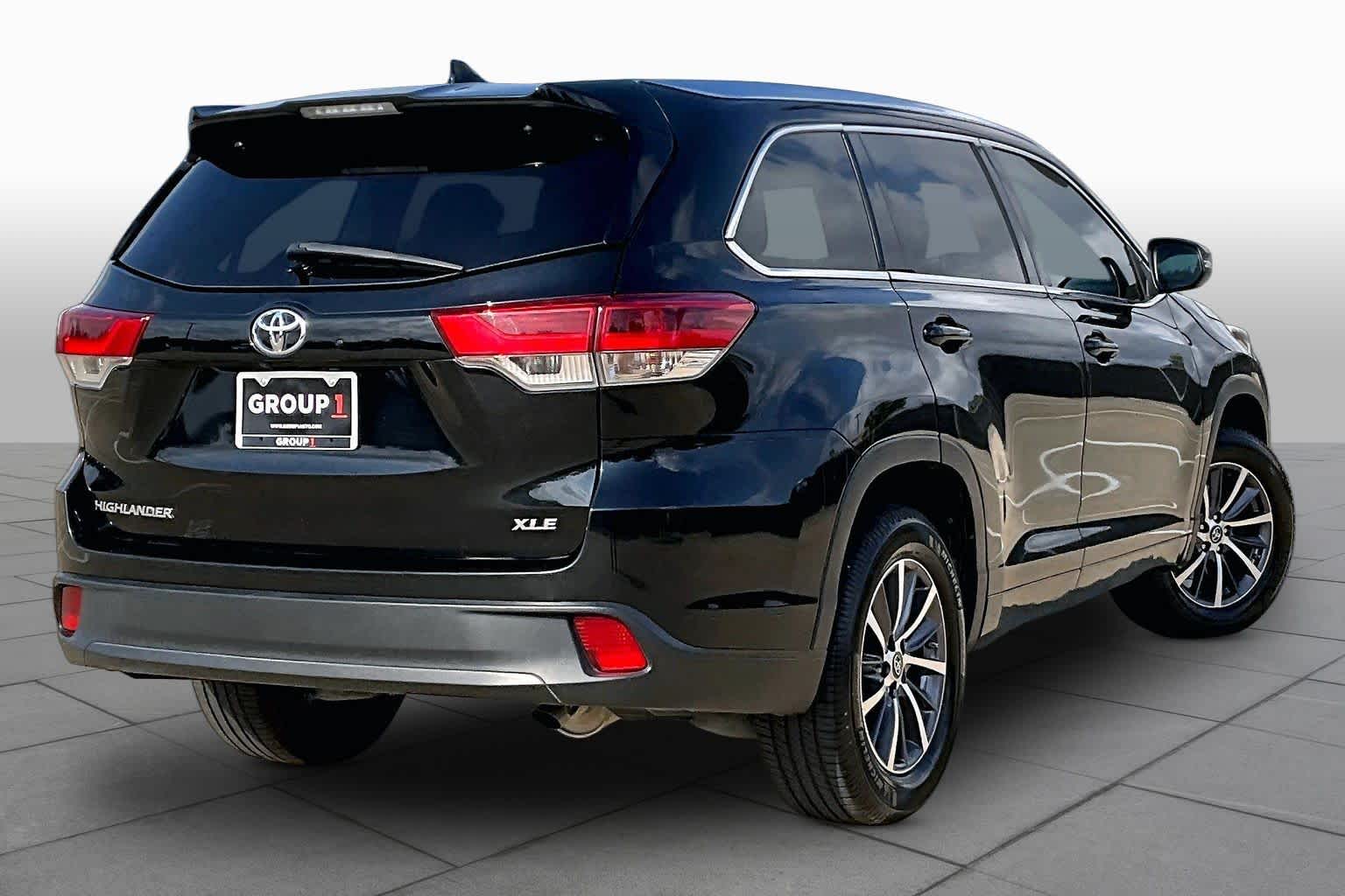 2018 Toyota Highlander XLE Midnight Black Metallic at AutoNation USA Katy