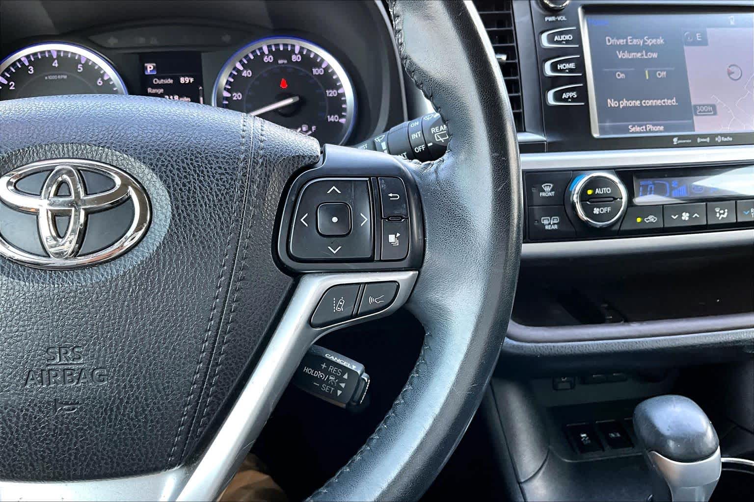 2018 Toyota Highlander XLE Midnight Black Metallic at AutoNation USA Katy