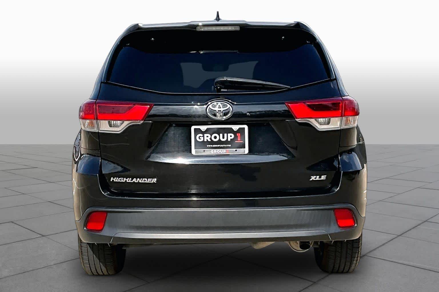 2018 Toyota Highlander XLE Midnight Black Metallic at AutoNation USA Katy