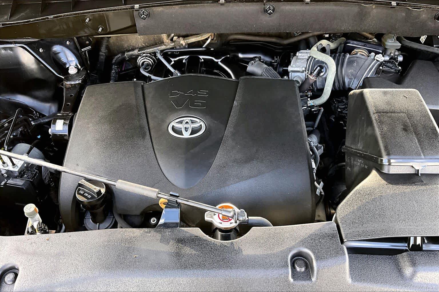 2018 Toyota Highlander XLE Midnight Black Metallic at AutoNation USA Katy
