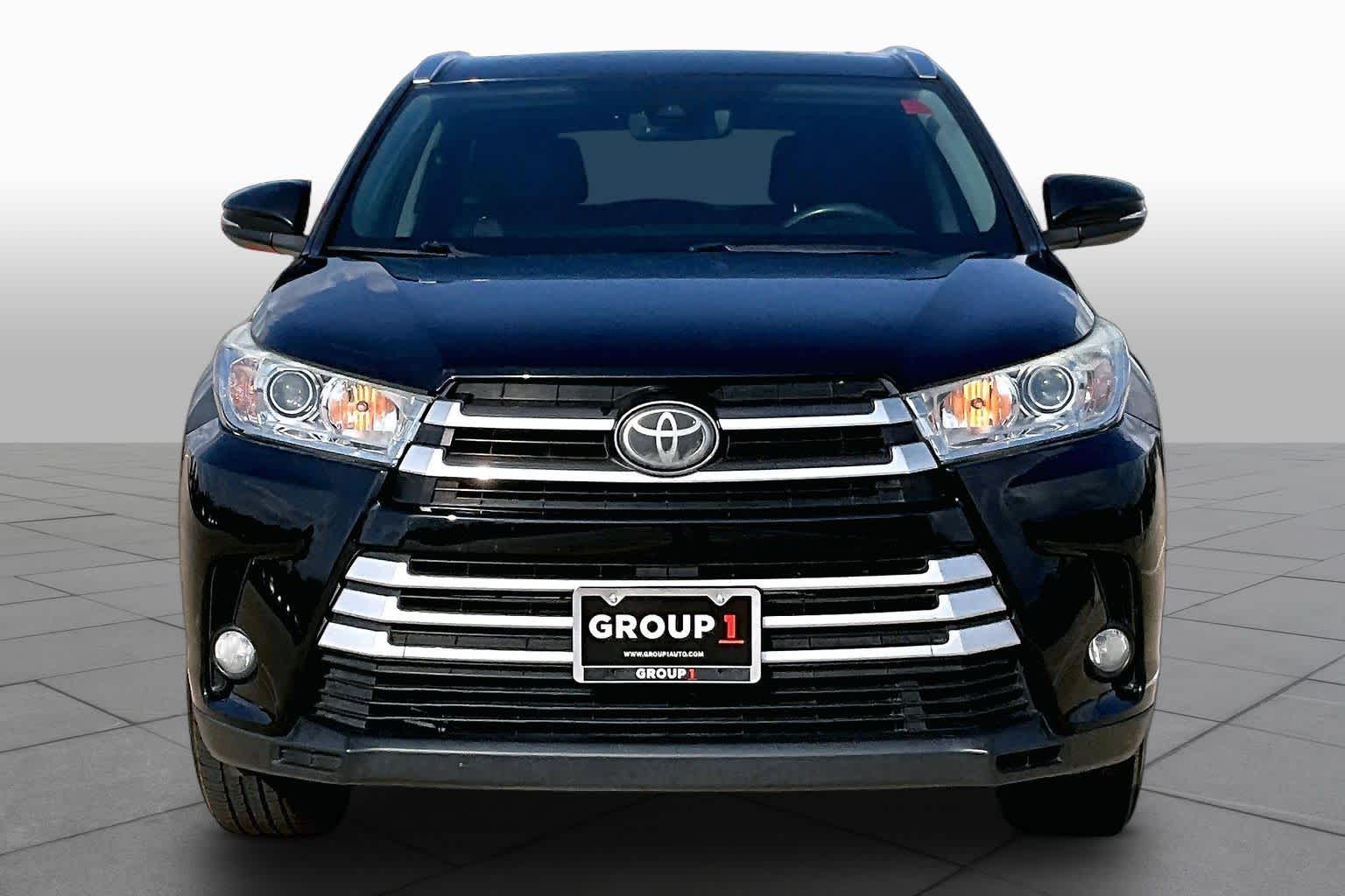 2018 Toyota Highlander XLE Midnight Black Metallic at AutoNation USA Katy
