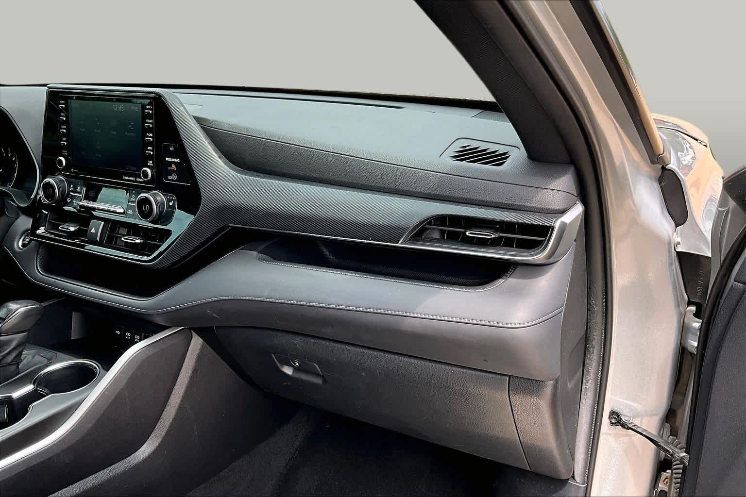 2021 Toyota Highlander XSE Celestial Silver Metallic at HGreg Houston