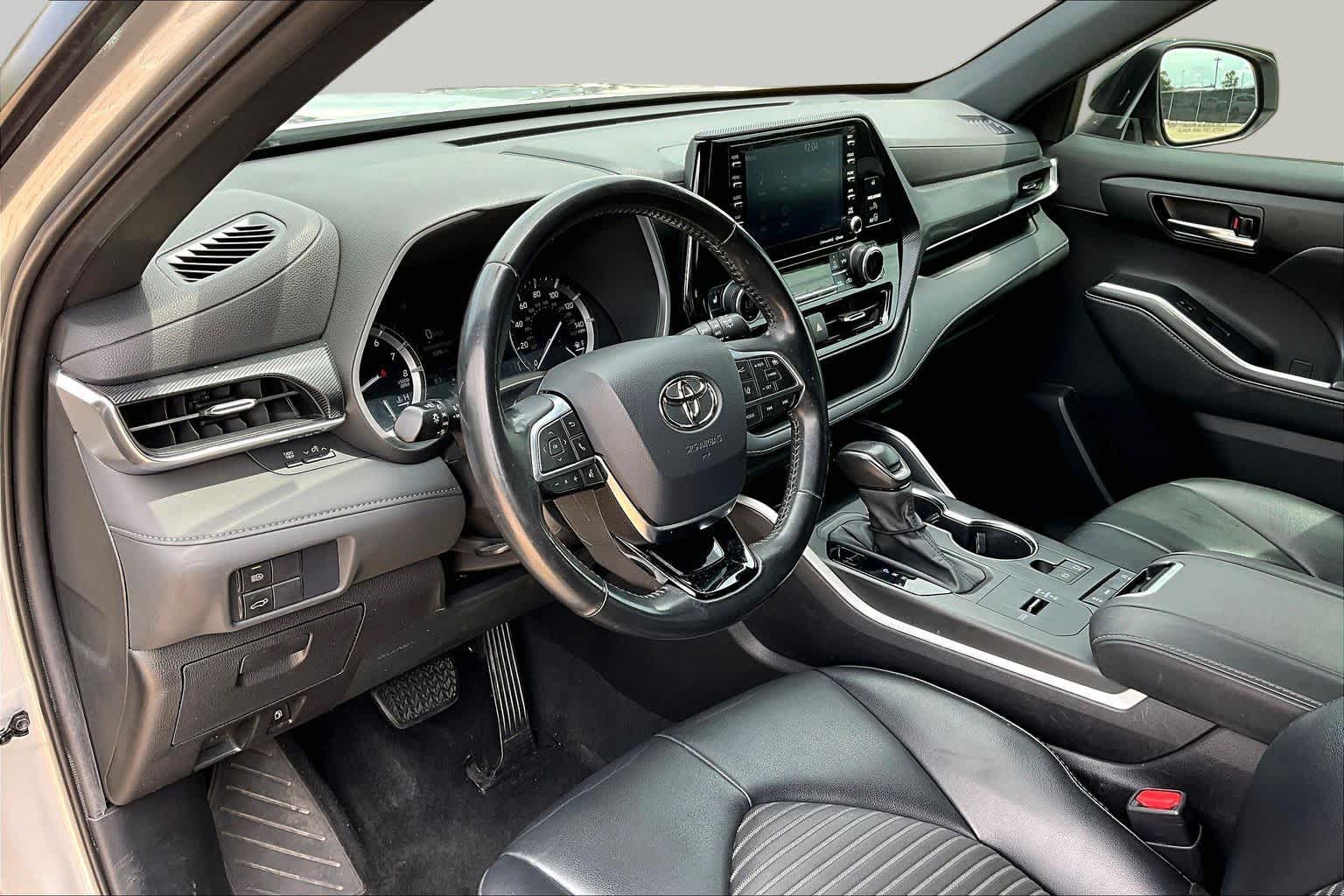 2021 Toyota Highlander XSE Celestial Silver Metallic at HGreg Houston